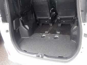 TOYOTA VOXY 2021 Image 14