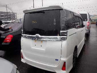 TOYOTA VOXY 2021 Image 18
