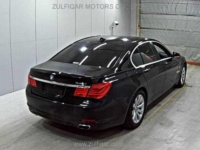 BMW 7 SERIES 2010 Image 5