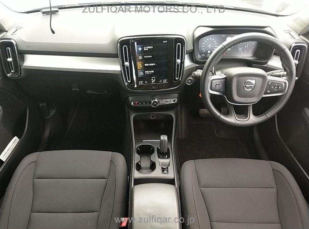 VOLVO XC40 2020 Image 3