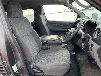 NISSAN NV350 CARAVAN 2019 Image 6