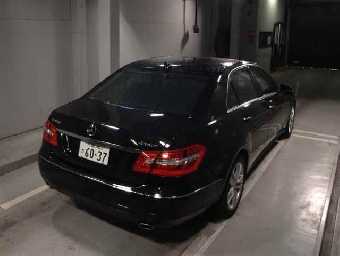 MERCEDES BENZ E CLASS 2011 Image 5