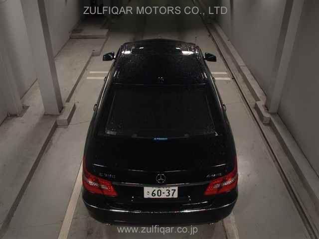 MERCEDES BENZ E CLASS 2011 Image 7