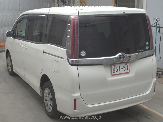 TOYOTA NOAH 2018 Image 2