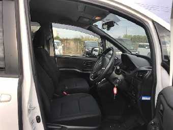 TOYOTA NOAH 2018 Image 11