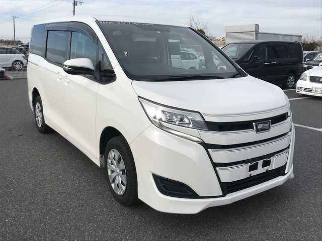 TOYOTA NOAH 2018 Image 22