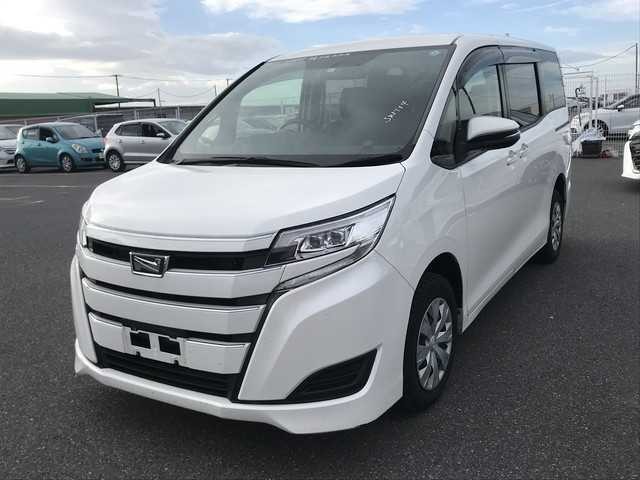 TOYOTA NOAH 2018 Image 24