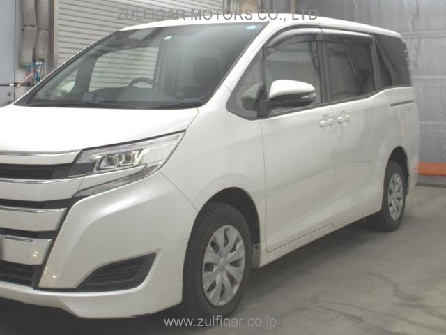 TOYOTA NOAH 2018 Image 4