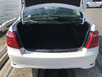 TOYOTA COROLLA AXIO 2018 Image 13