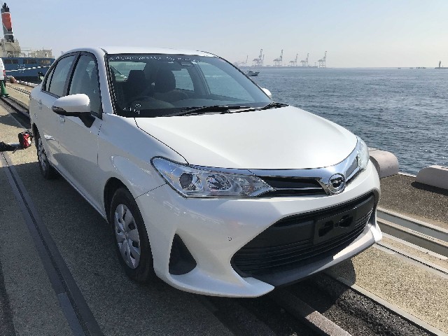 TOYOTA COROLLA AXIO 2018 Image 24