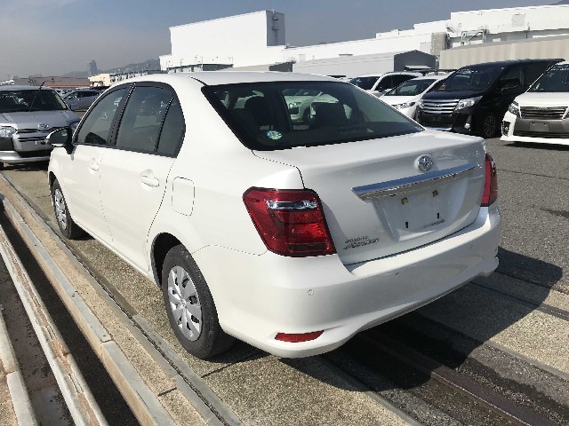 TOYOTA COROLLA AXIO 2018 Image 25
