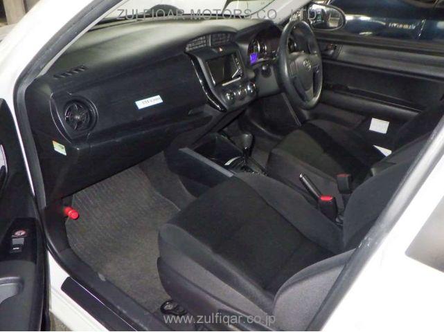 TOYOTA COROLLA AXIO 2018 Image 8