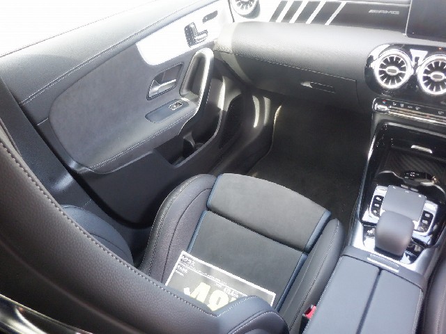 MERCEDES BENZ A CLASS 2020 Image 28