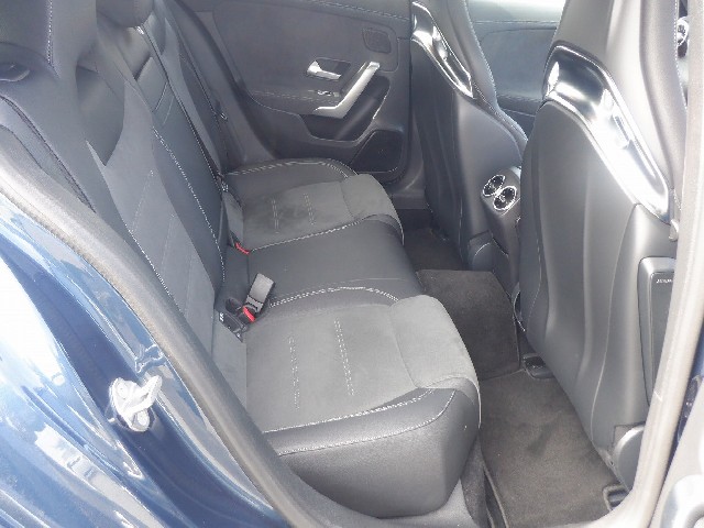 MERCEDES BENZ A CLASS 2020 Image 29