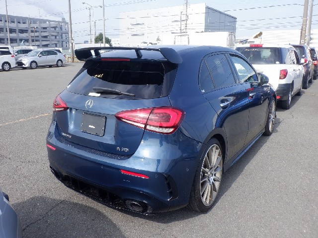 MERCEDES BENZ A CLASS 2020 Image 34