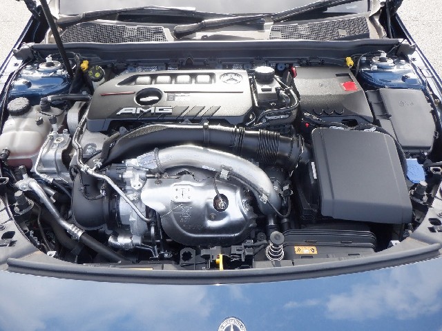 MERCEDES BENZ A CLASS 2020 Image 36