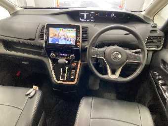 NISSAN SERENA 2017 Image 3