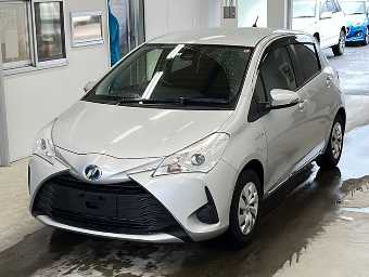 TOYOTA VITZ 2019 Image 1