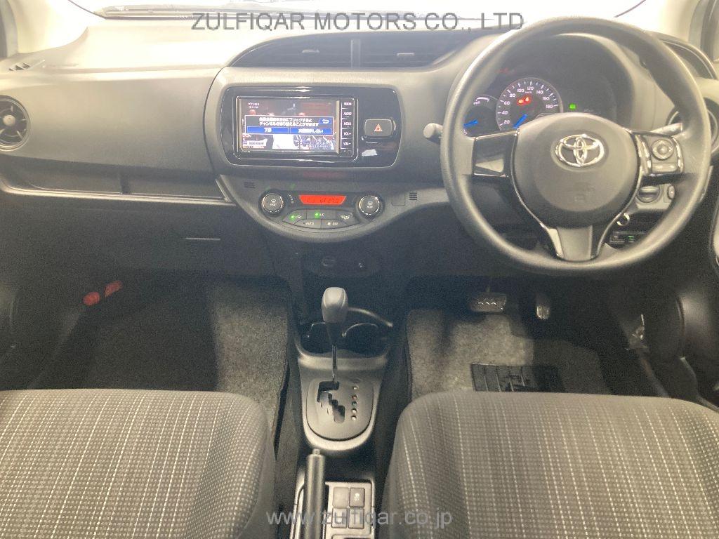 TOYOTA VITZ 2019 Image 3