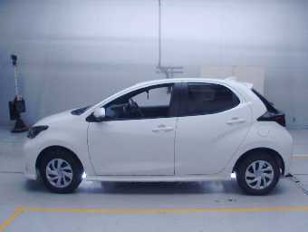 TOYOTA YARIS 2021 Image 4