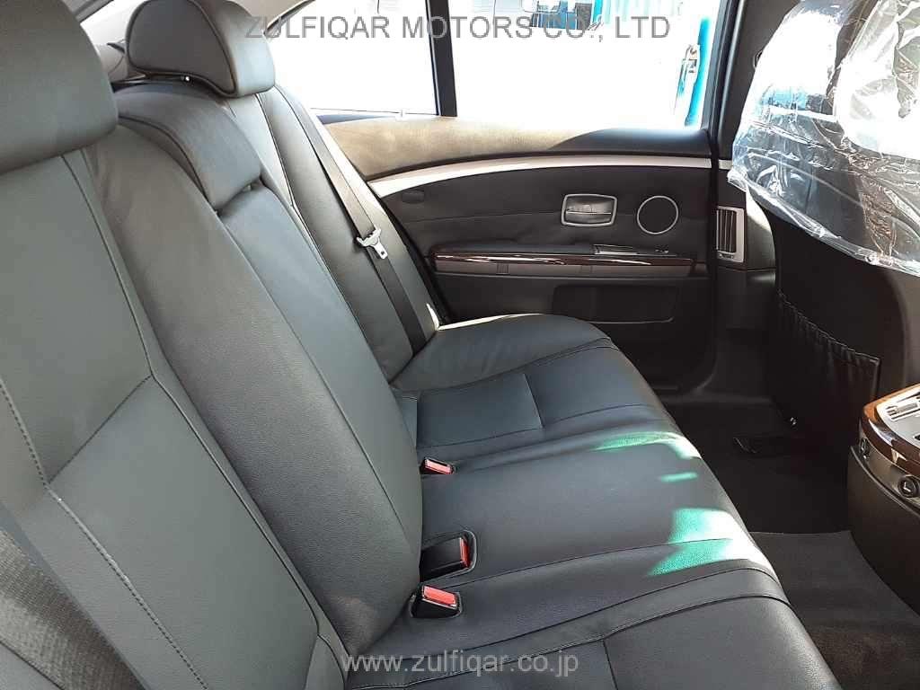 BMW 7 SERIES 2006 Image 9