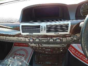 BMW 7 SERIES 2006 Image 10