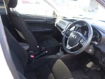 TOYOTA COROLLA AXIO 2019 Image 7