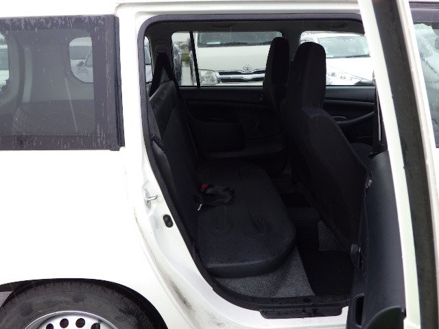 TOYOTA PROBOX 2018 Image 27