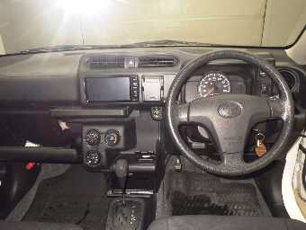 TOYOTA PROBOX 2018 Image 6