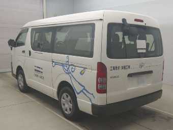 TOYOTA HIACE WAGON 2022 Image 4