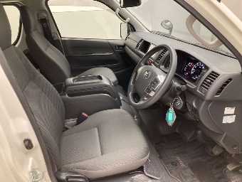 TOYOTA HIACE WAGON 2022 Image 5