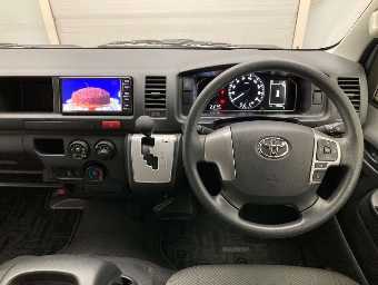 TOYOTA HIACE WAGON 2022 Image 6