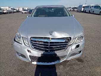 MERCEDES BENZ E CLASS 2010 Image 12