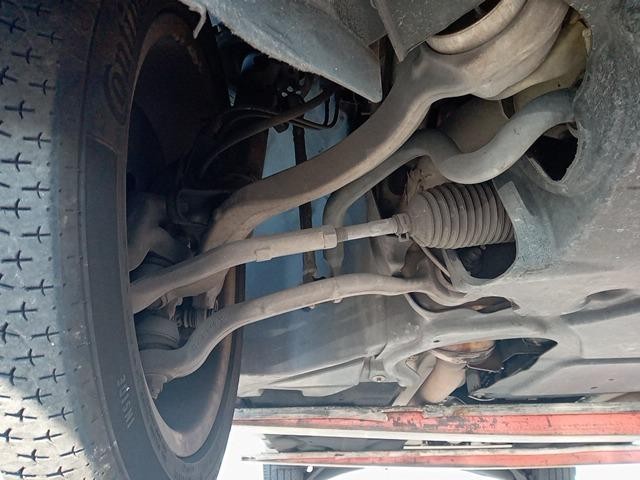 MERCEDES BENZ E CLASS 2010 Image 21