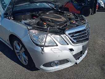 MERCEDES BENZ E CLASS 2010 Image 10