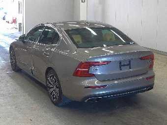 VOLVO S60 2020 Image 2