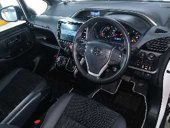 TOYOTA VOXY 2020 Image 3