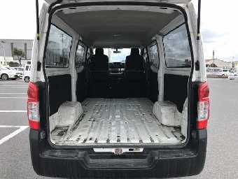 NISSAN NV350 CARAVAN 2019 Image 8