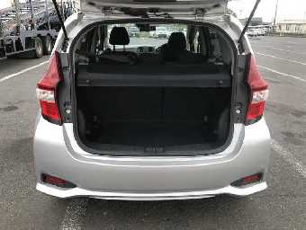 NISSAN NOTE 2018 Image 10