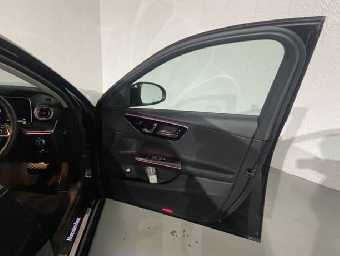 MERCEDES BENZ C CLASS 2022 Image 39