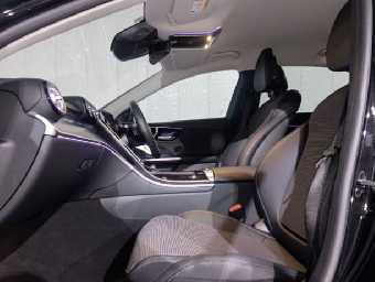 MERCEDES BENZ C CLASS 2022 Image 40