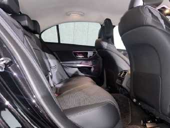 MERCEDES BENZ C CLASS 2022 Image 44