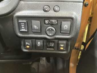 NISSAN NOTE 2019 Image 7