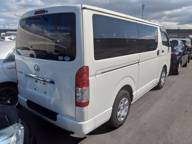 TOYOTA REGIUSACE 2014 Image 20