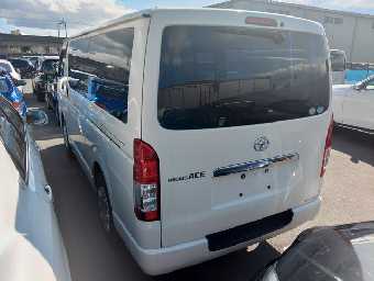 TOYOTA REGIUSACE 2014 Image 14