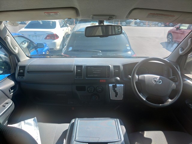 TOYOTA REGIUSACE 2014 Image 26