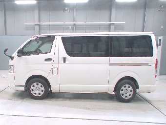 TOYOTA REGIUSACE 2014 Image 4