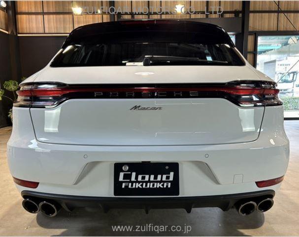 PORSCHE MACAN 2019 Image 11