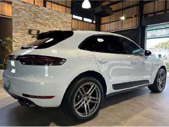 PORSCHE MACAN 2019 Image 12