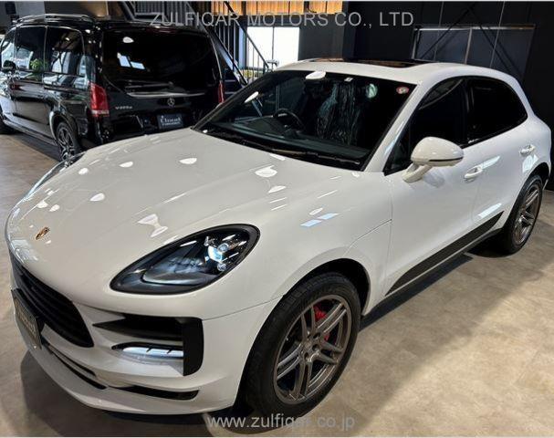 PORSCHE MACAN 2019 Image 21